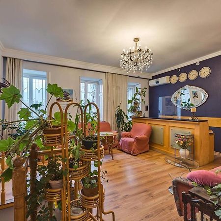 House 52 Boutique Hotel Тбилиси Экстерьер фото