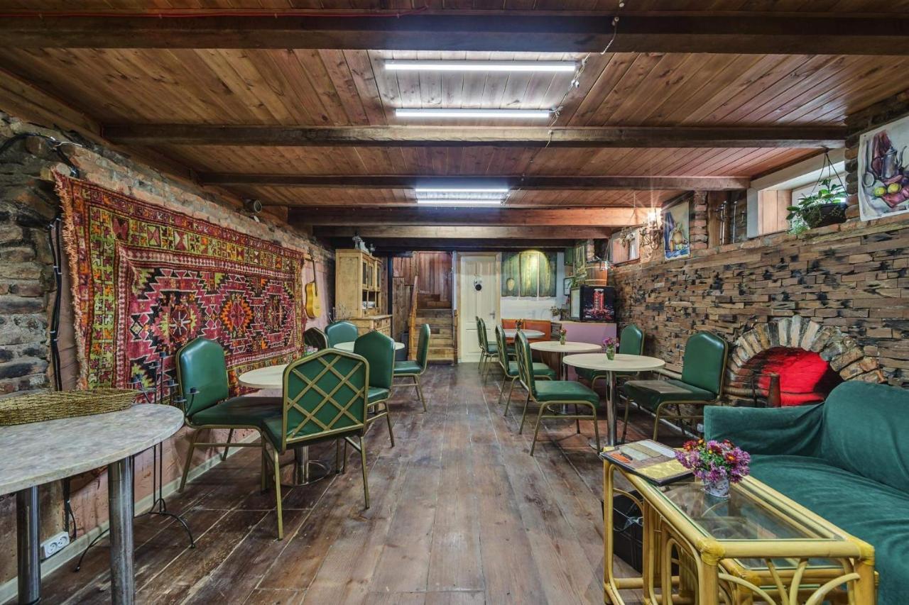 House 52 Boutique Hotel Тбилиси Экстерьер фото