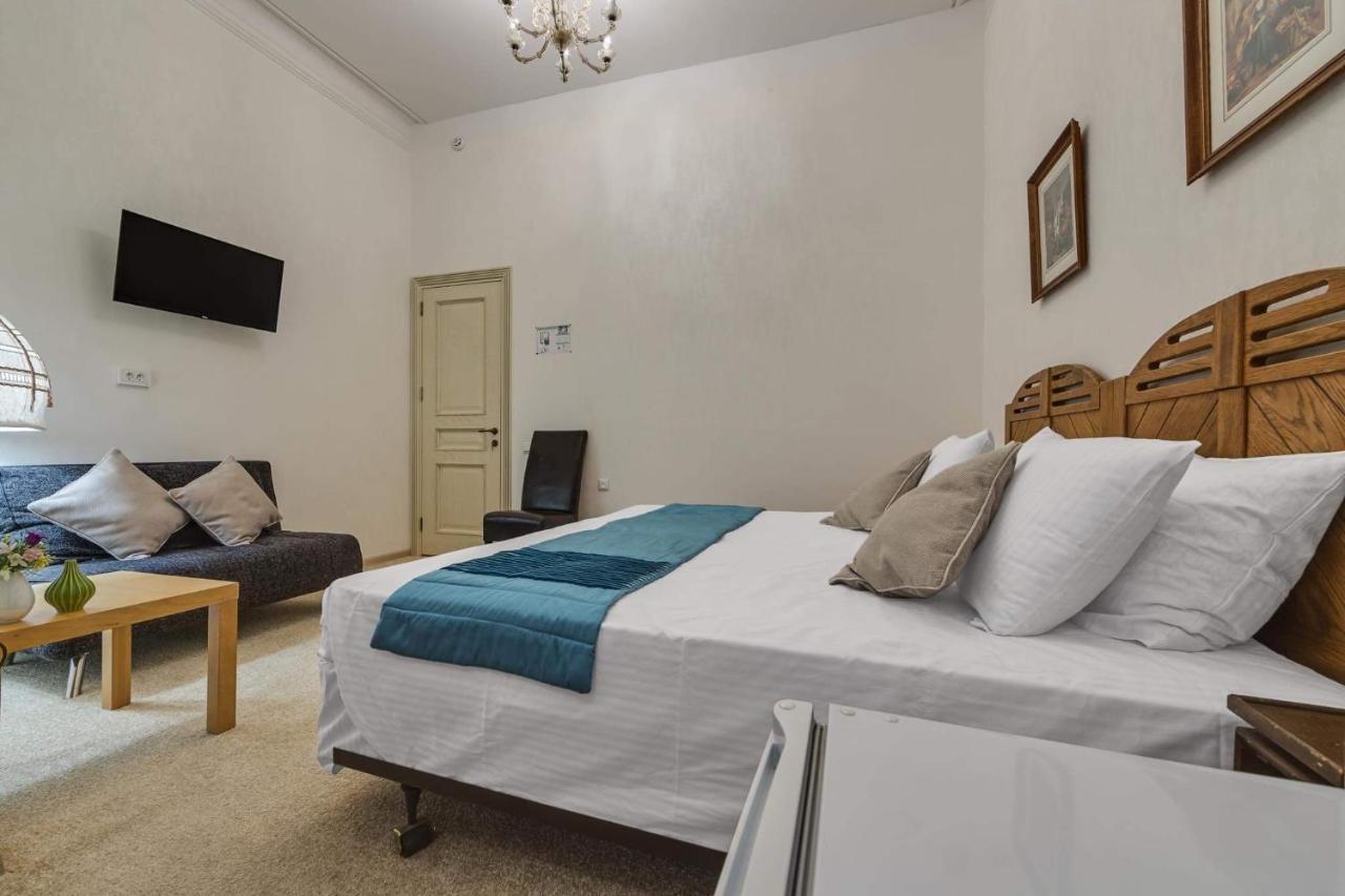 House 52 Boutique Hotel Тбилиси Экстерьер фото