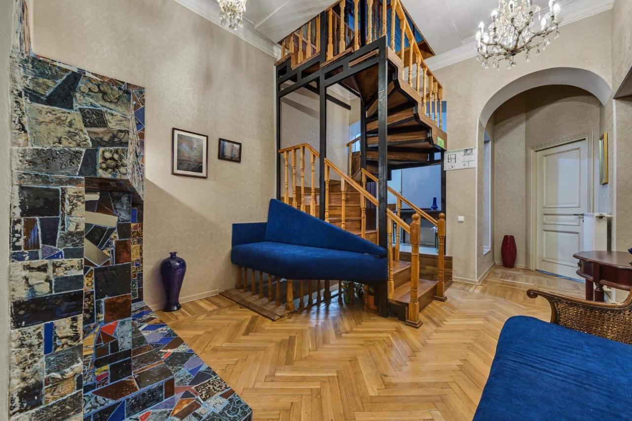 House 52 Boutique Hotel Тбилиси Экстерьер фото