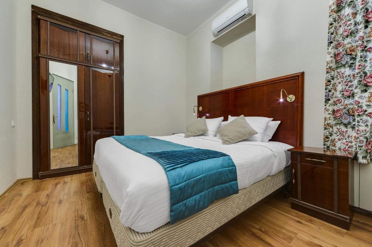 House 52 Boutique Hotel Тбилиси Экстерьер фото