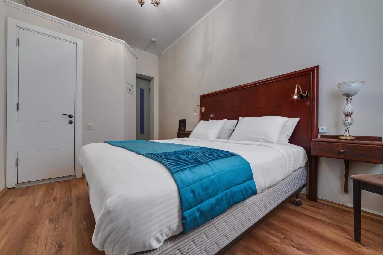 House 52 Boutique Hotel Тбилиси Экстерьер фото