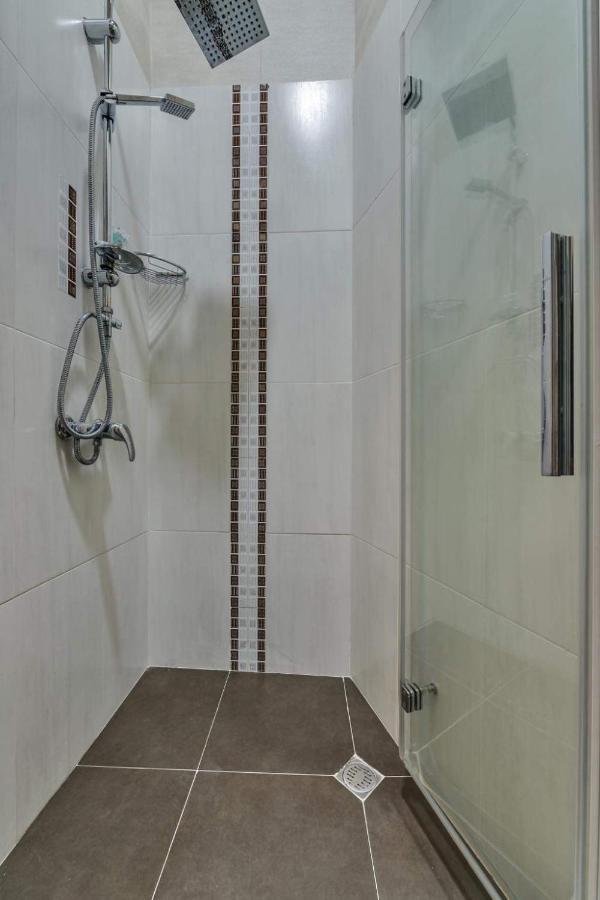 House 52 Boutique Hotel Тбилиси Экстерьер фото
